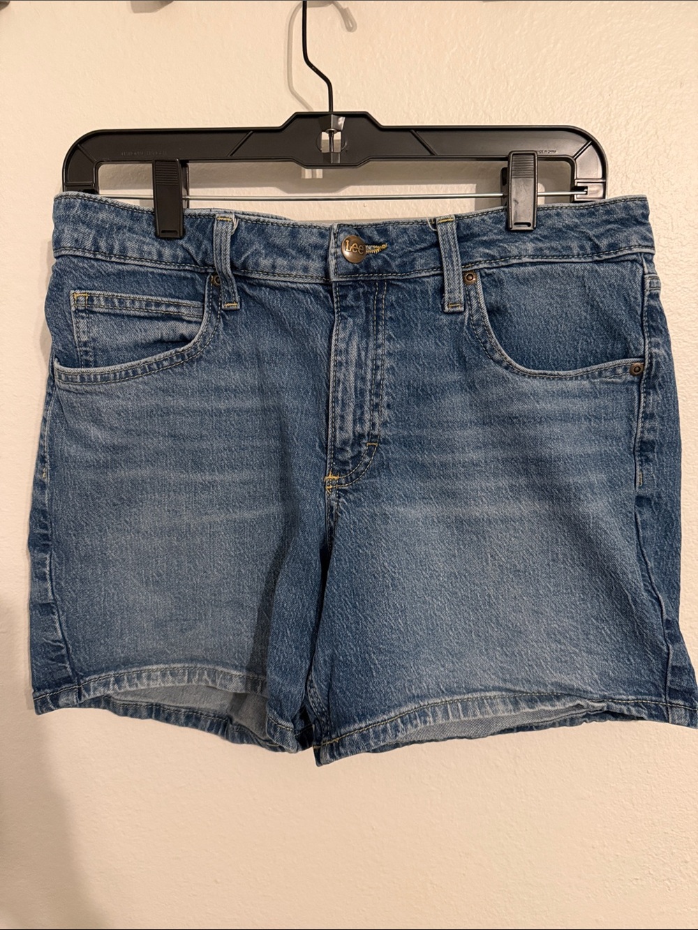 Lee Women's Mid Wash Denim Shorts - Blue